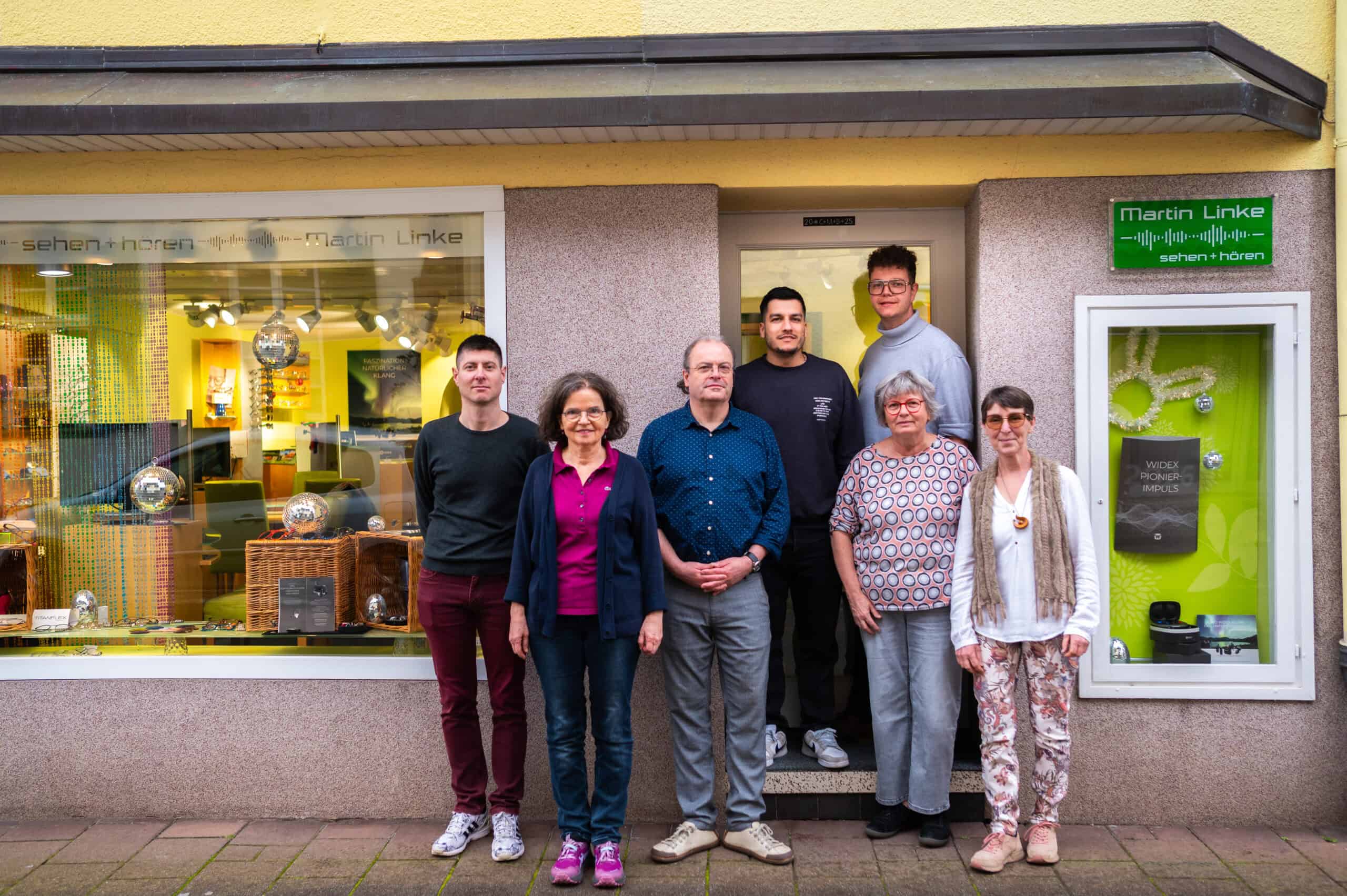 martin_linke_gruppenbild martin linke bad bergzabern optiker hörakustiker team mitarbeiter